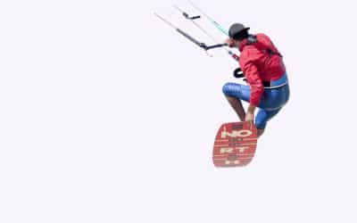 The different types of kitesurfing disciplines (freestyle, wave, race, etc.) and their practice. | École Kitesurf Var