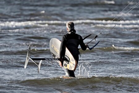 Pack kite surf : l’art d’apprivoiser la baie de l’Almanarre, version Greg et Colin | École Kitesurf Var Avantages-pack-kite-surf-complet